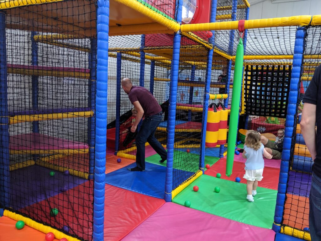 Whizz Kidz Thame Review | Free Time with the Kids | Things to do Oxfordshire