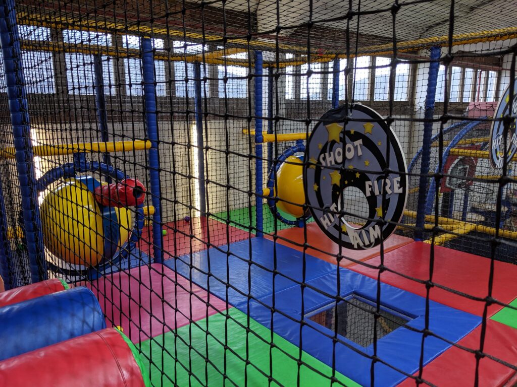 Whizz Kidz Thame Review | Free Time with the Kids | Things to do Oxfordshire