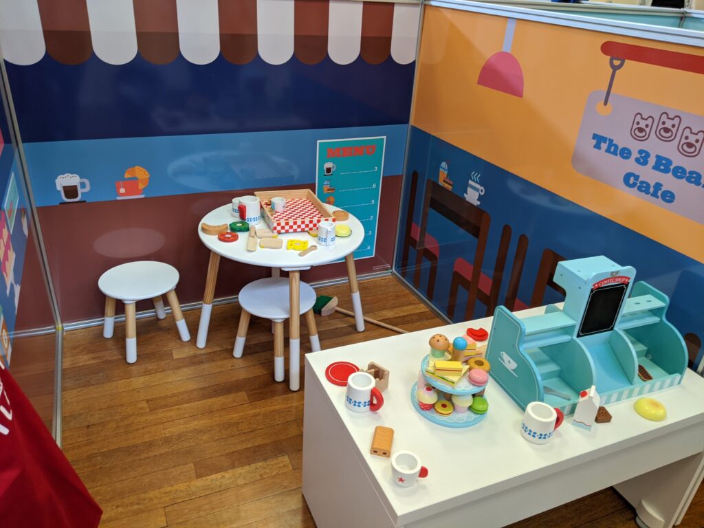 Mobile Role play village | Hertfordshire | Bedfordshire | Free Time with the Kids
