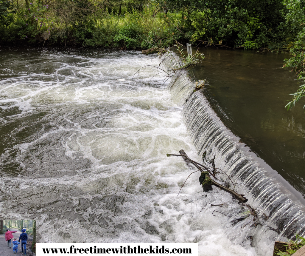 Rickmansworth Aquadrome Review, Hertfordshire | Review by Free Time with the Kids | Free and cheap things to do in Hertfordshire with children. 