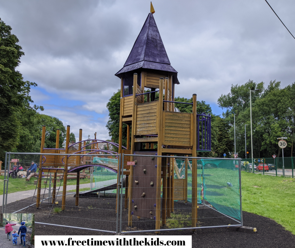Ebury Playground | Review by Free Time with the Kids | Free and cheap things to do in Hertfordshire with children. 